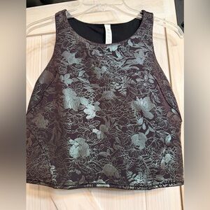 NWOT Lululemon Halter Top With Bra Black Size 12